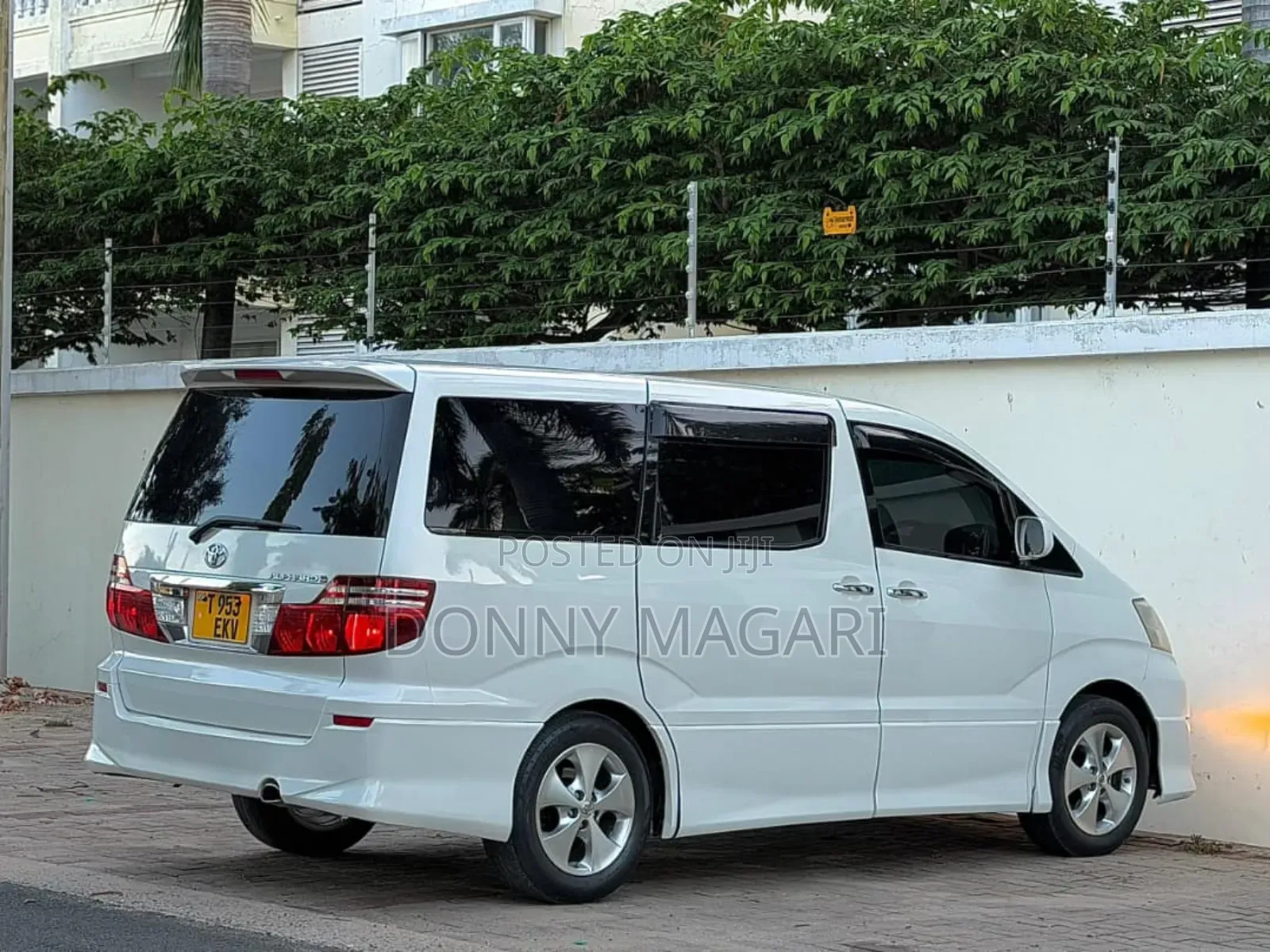 Toyota Alphard 2007 White
