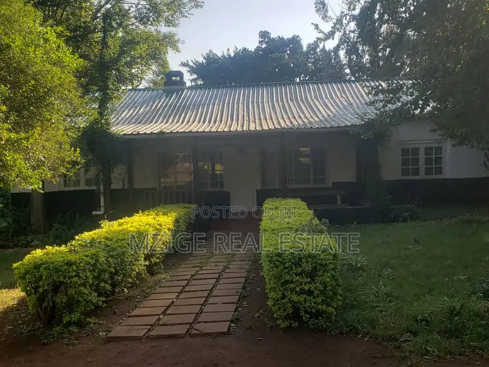 756 Acres Farm Within the Wildlife Corridor 4 Sale in West Kilimanjaro