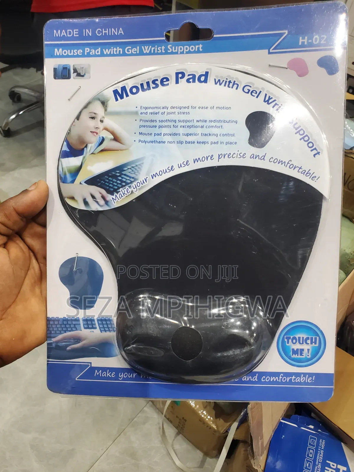 Mouse Pad With Gel Wrist Support