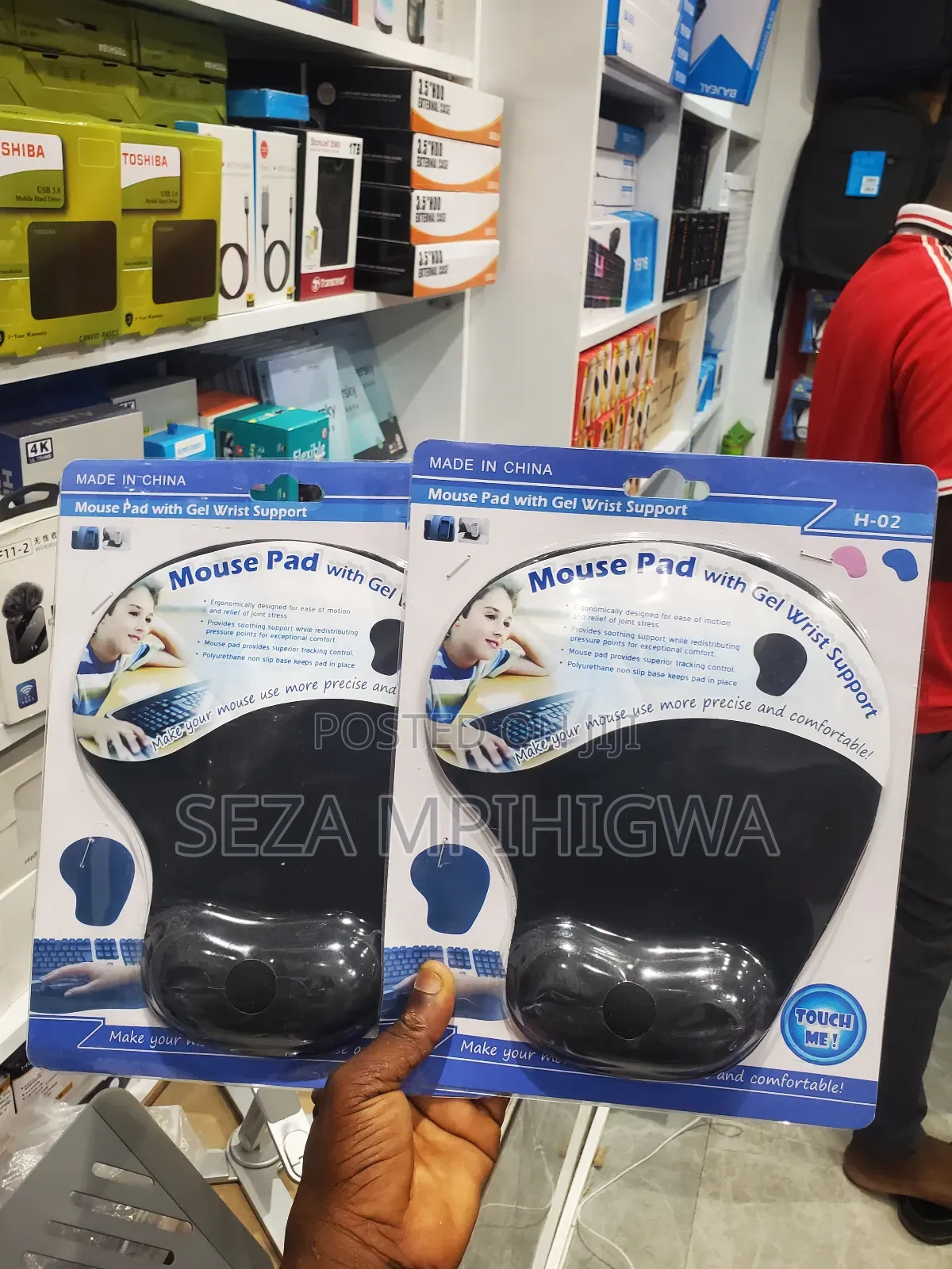 Mouse Pad With Gel Wrist Support