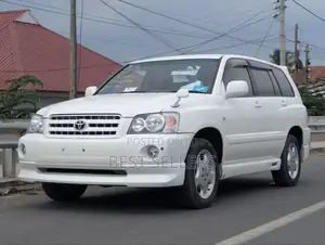 Toyota Kluger 2005 White
