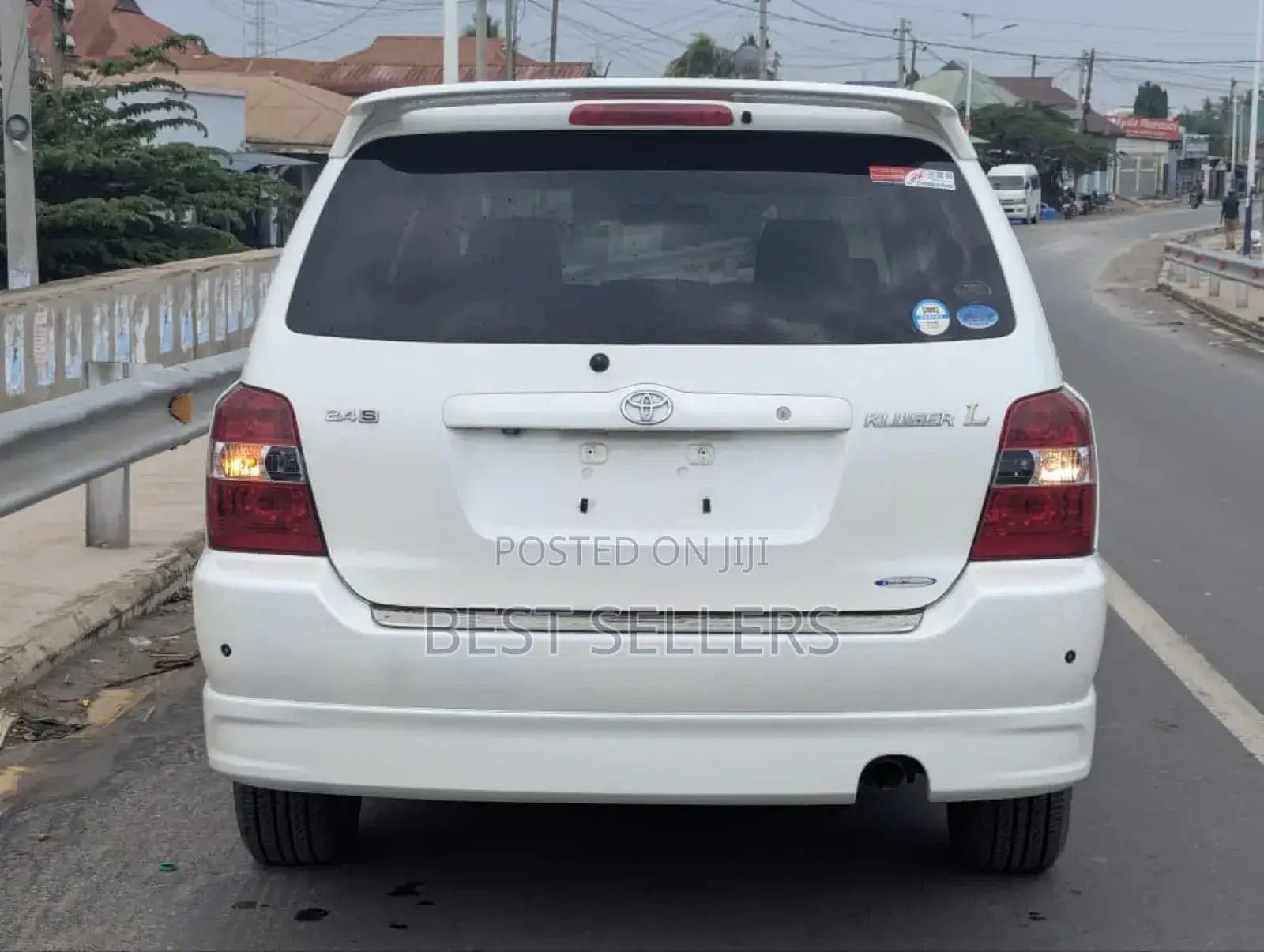 Toyota Kluger 2005 White