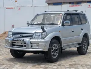 Toyota Land Cruiser Prado 4.0 Petrol GX-R 2002 White