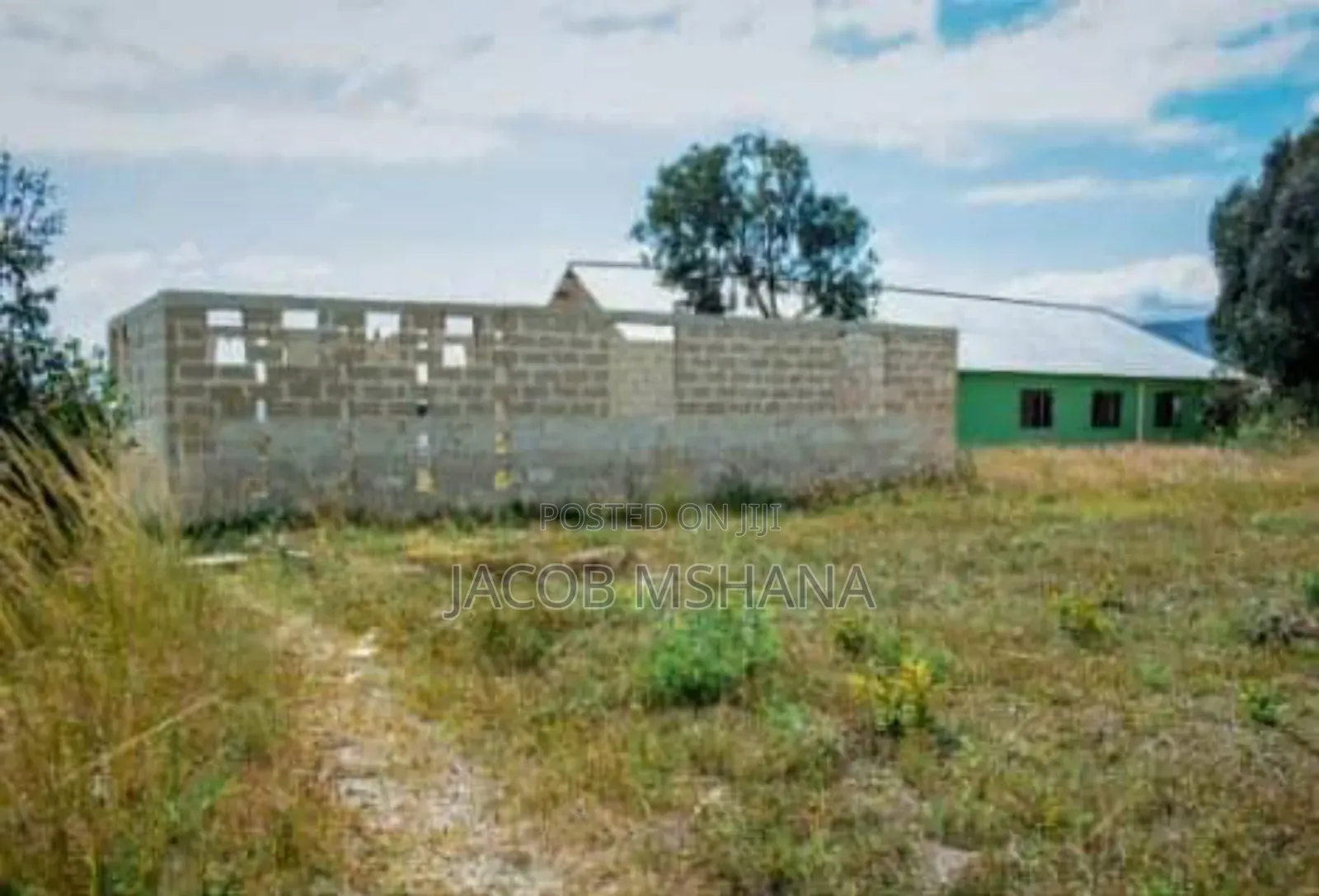Shule Ya Sekondari Inauzwa