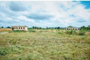 Shule Ya Sekondari Inauzwa