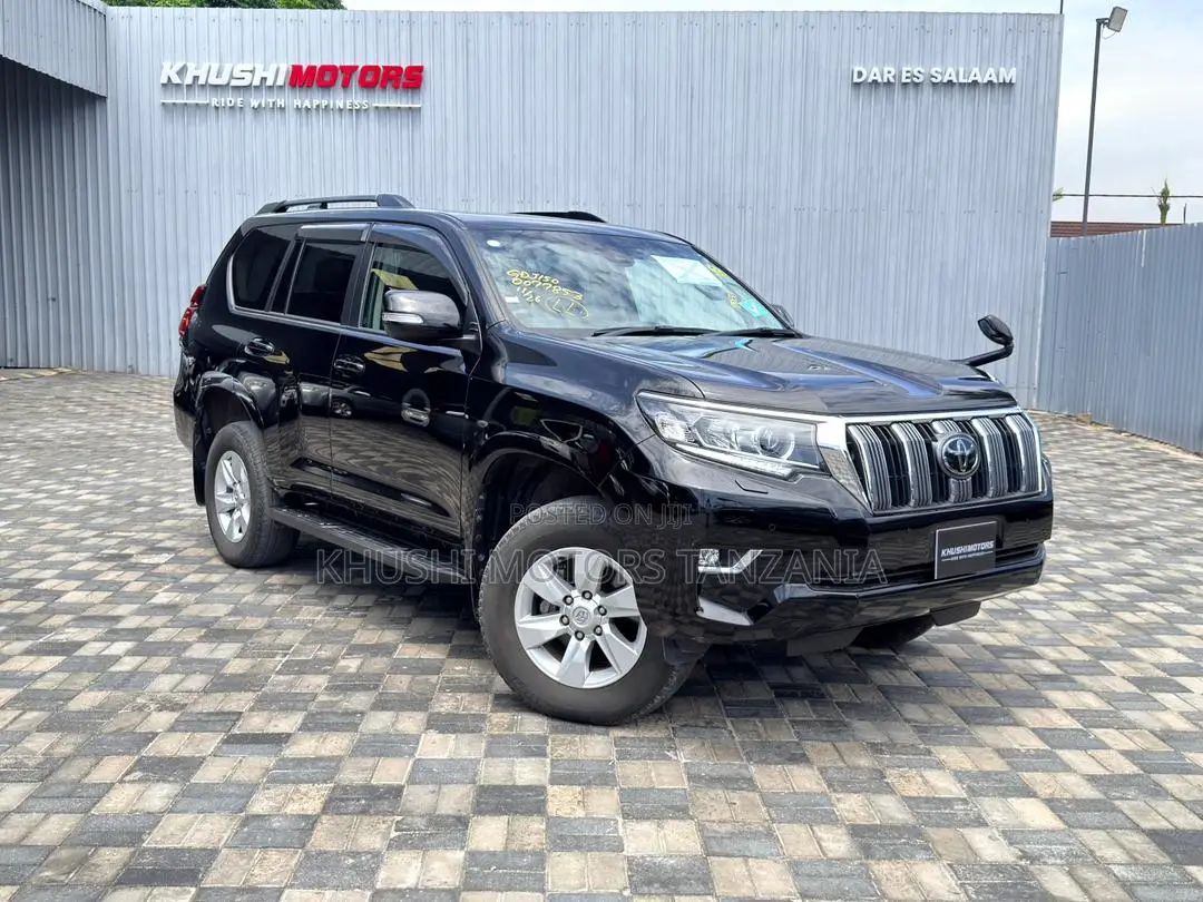 Toyota Land Cruiser Prado 2.8 2022 Black