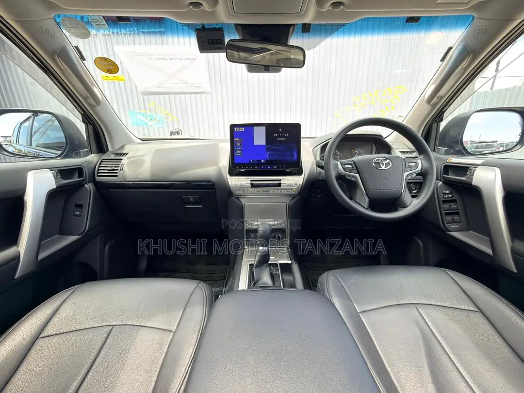 Toyota Land Cruiser Prado 2.8 2022 Black