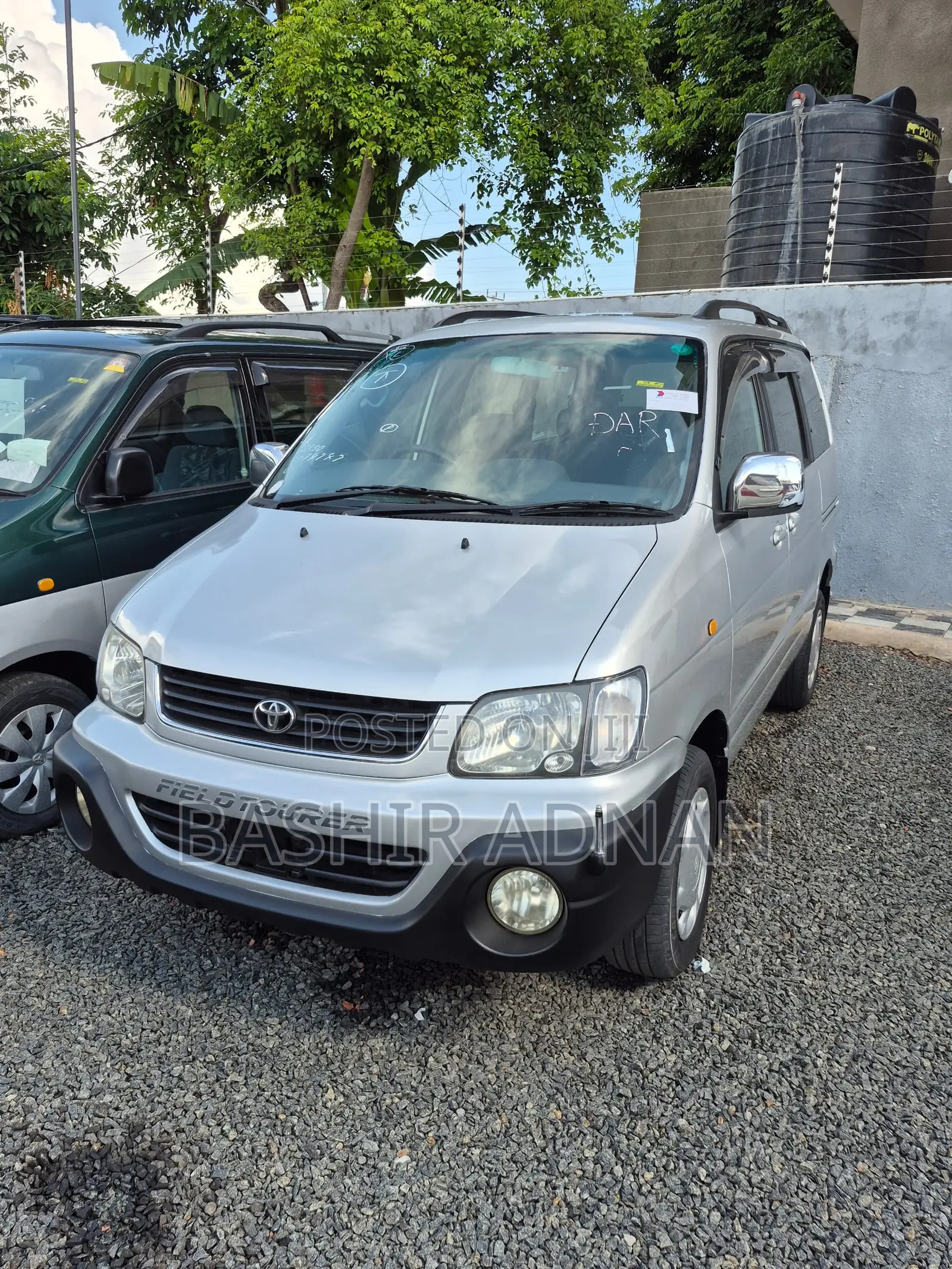 Toyota LiteAce Noah 2000 Silver