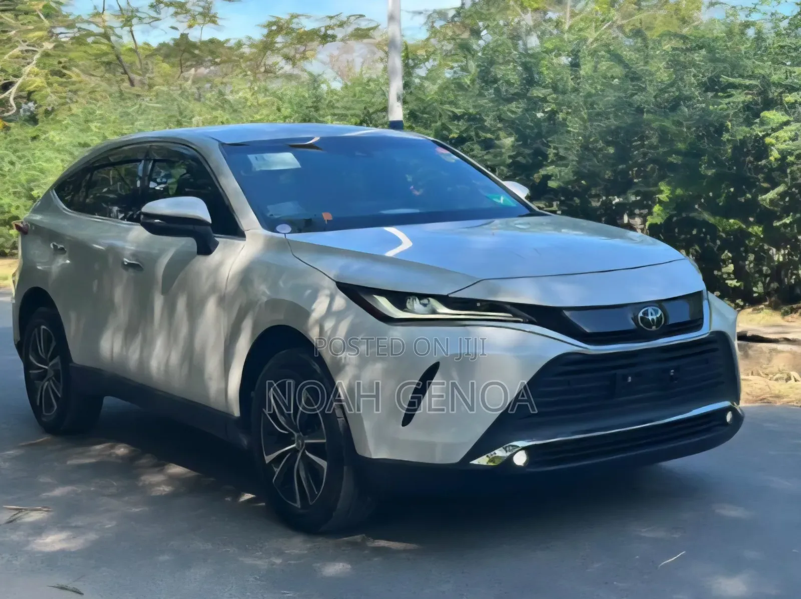 Toyota Harrier 2022 White