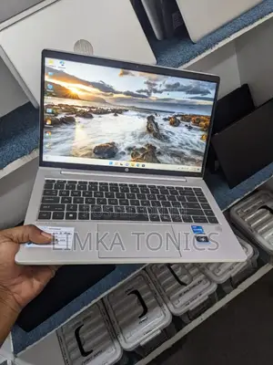 New Laptop HP EliteBook 830 G6 8GB Intel Core I7 SSD 256GB