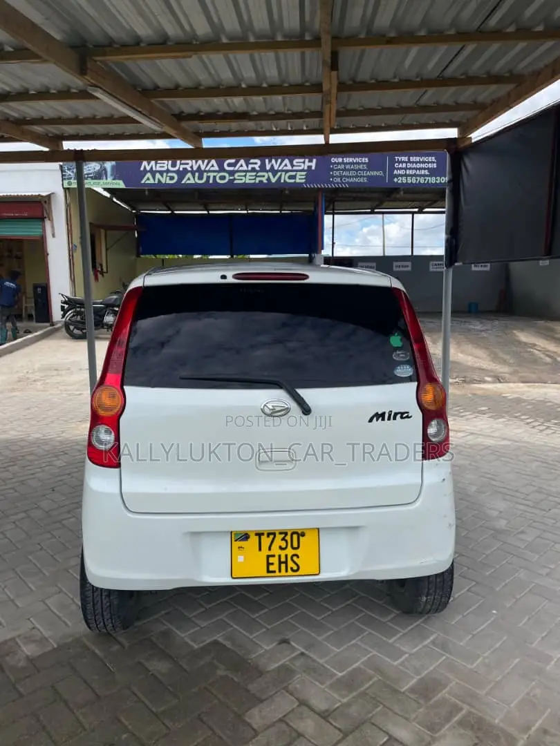 Daihatsu Mira 2008 White
