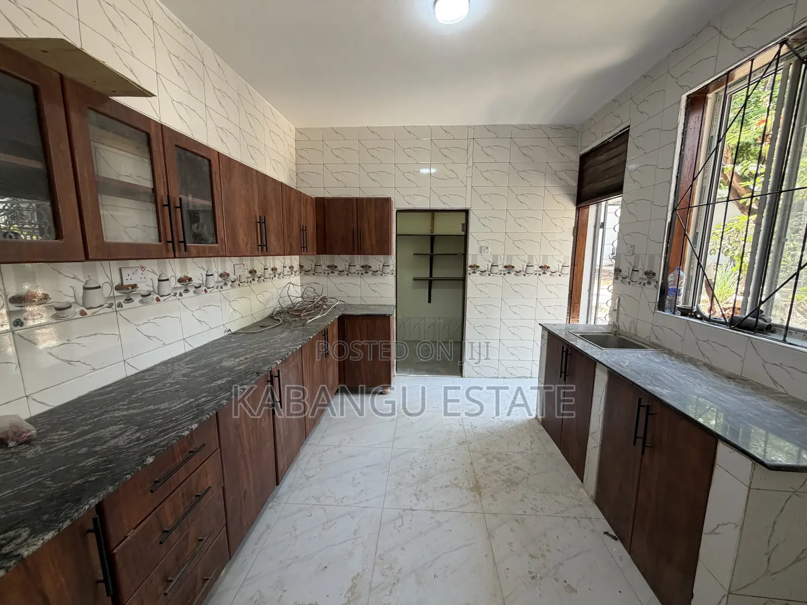 4bdrm Apartment in Masaki for rent