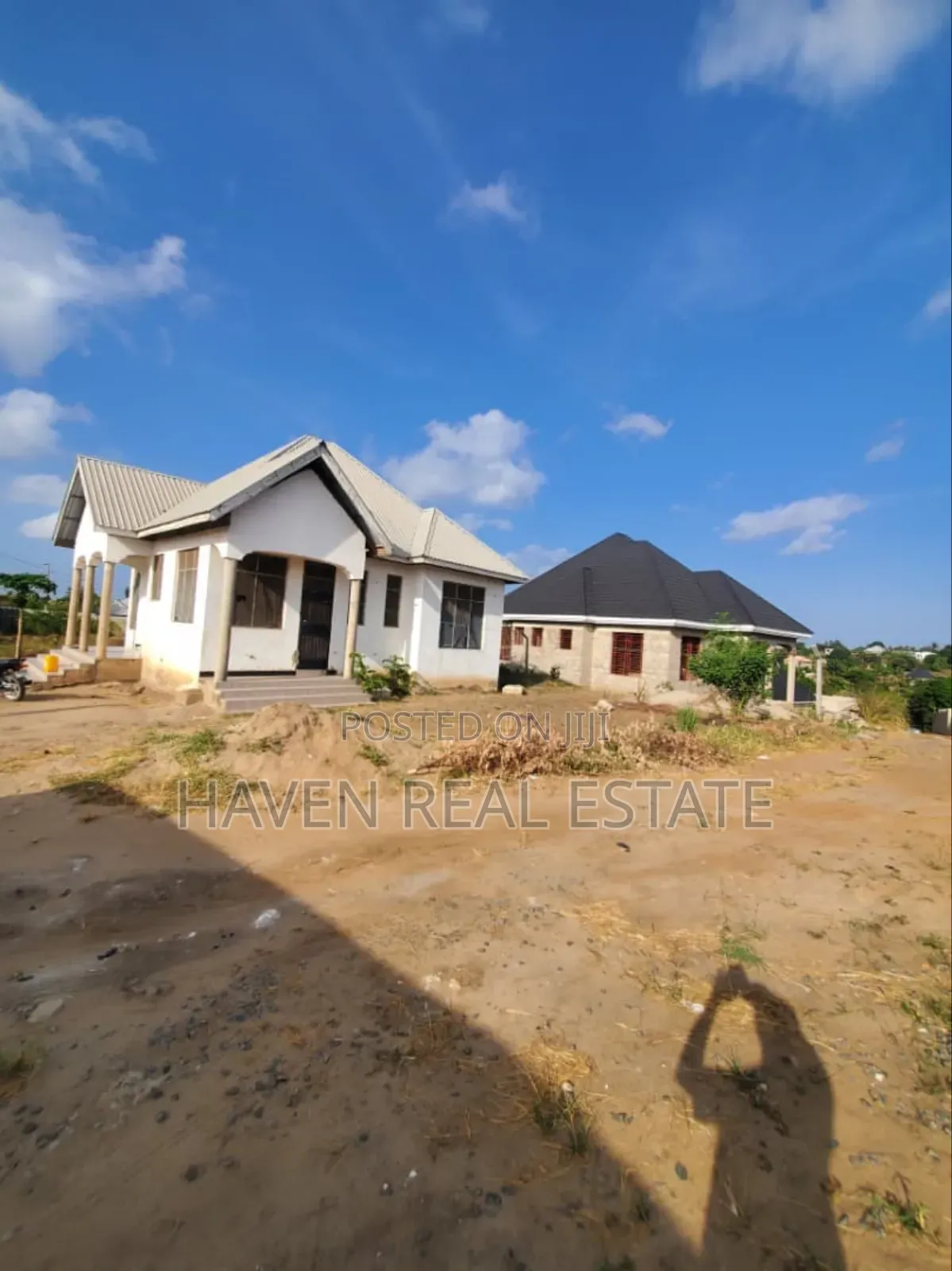 3bdrm House in Goba for sale