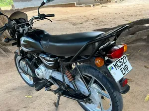 Bajaj Boxer 125 2025 Black