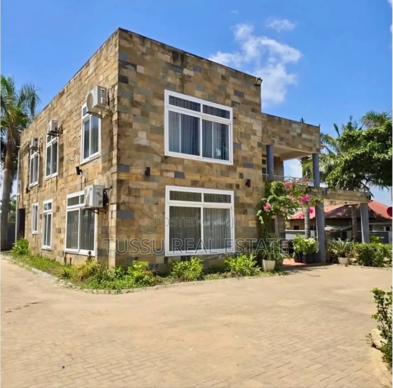 Furnished 5bdrm House in Mbezibeach for rent
