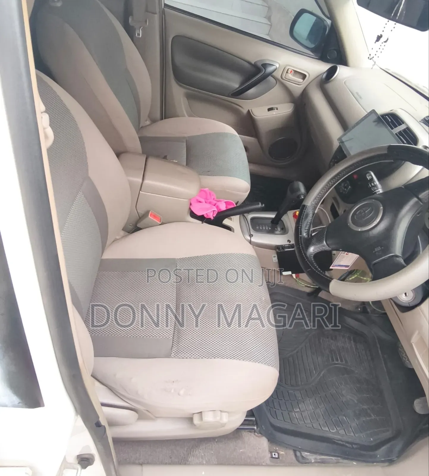 Toyota RAV4 2005 White