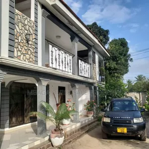 5bdrm House in Kigamboni for sale