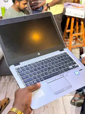 Laptop HP EliteBook 820 G3 8GB Intel Core i7 SSD 256GB