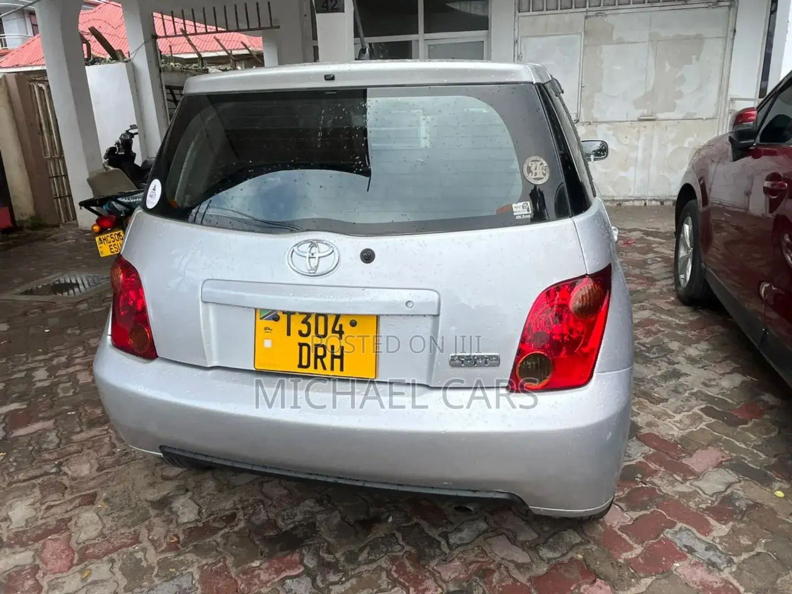 Toyota IST 2004 Silver