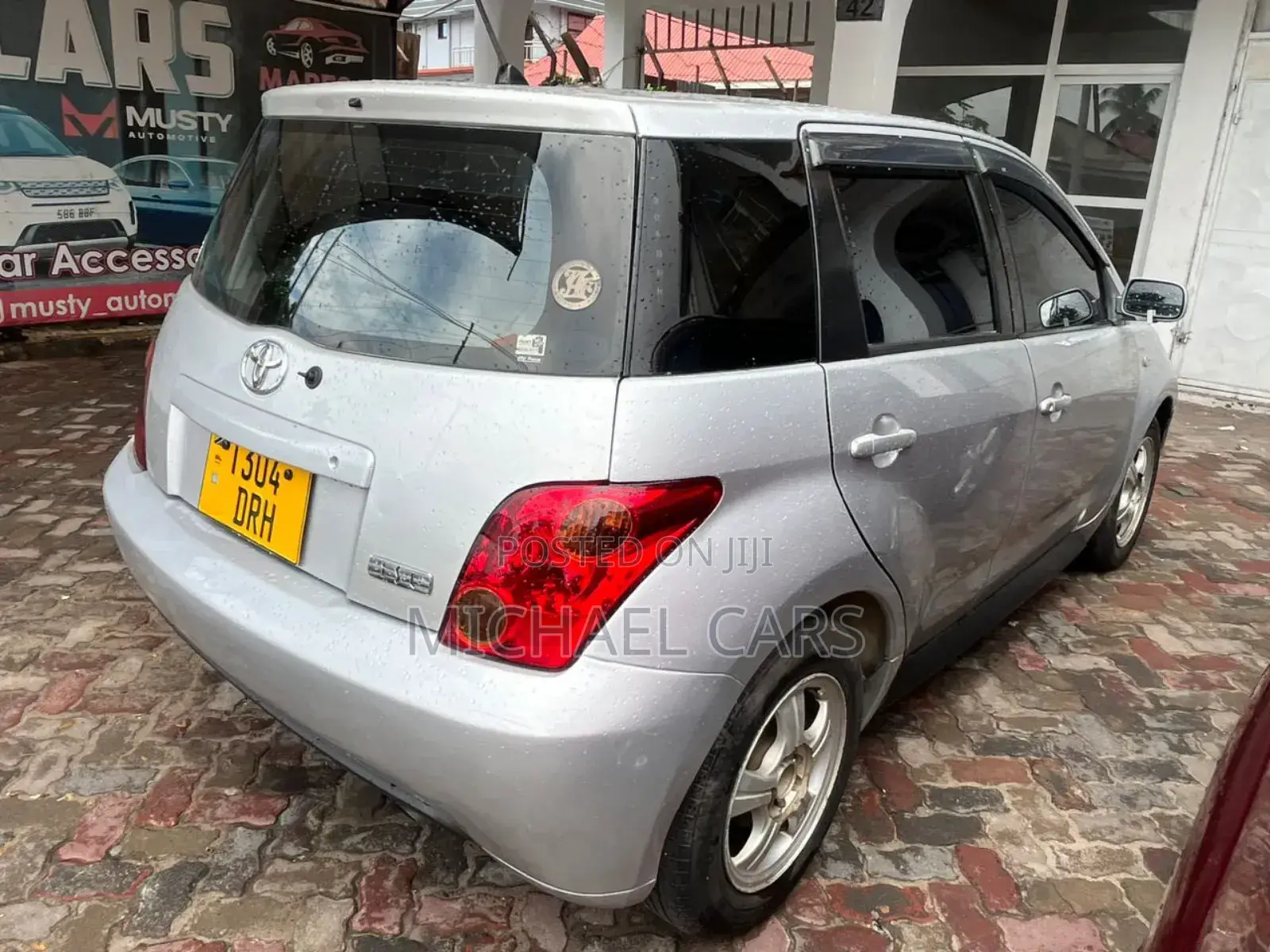 Toyota IST 2004 Silver