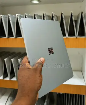 Laptop Microsoft Surface Go 8GB Intel Core i5 SSD 256GB