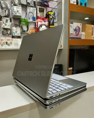 Laptop Microsoft Surface Go 8GB Intel Core i5 SSD 256GB