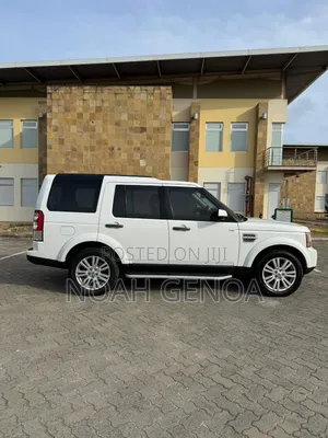 Land Rover Discovery 2013 White