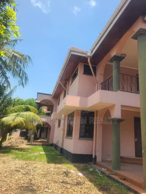 8bdrm House in Reagent Estate, Mbezi Beach for sale
