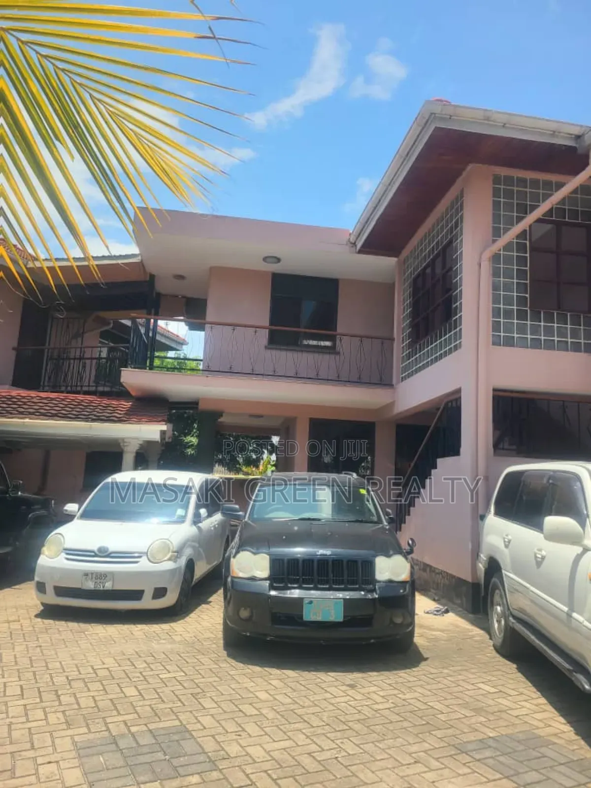 8bdrm House in Reagent Estate, Mbezi Beach for sale