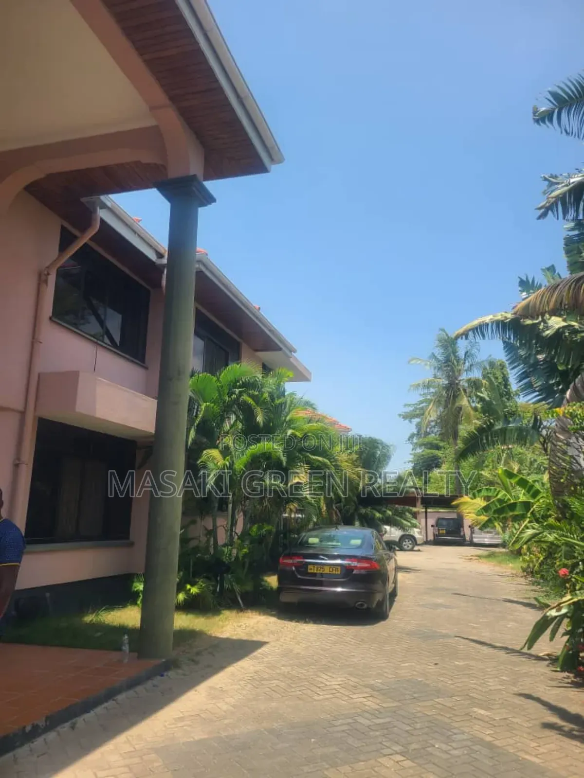 8bdrm House in Reagent Estate, Mbezi Beach for sale