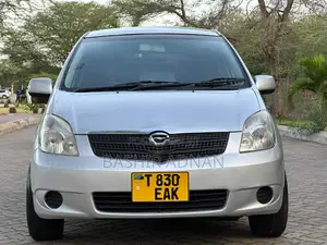 Toyota Corolla Spacio 2004 Silver