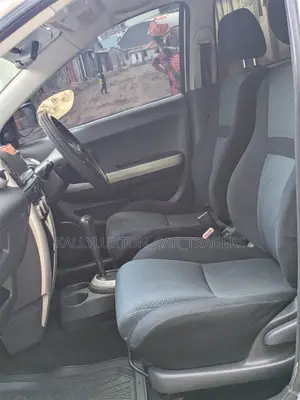 Toyota IST 2005 Silver