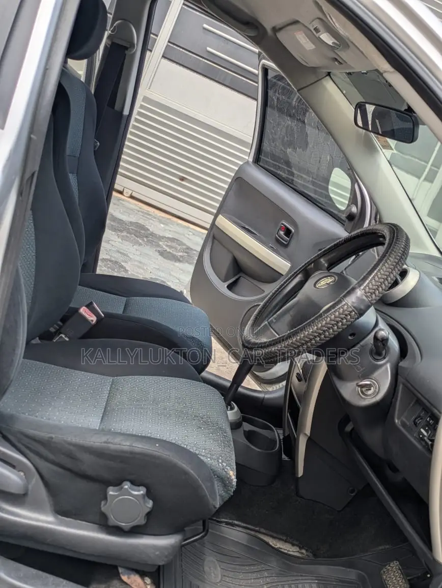 Toyota IST 2005 Silver