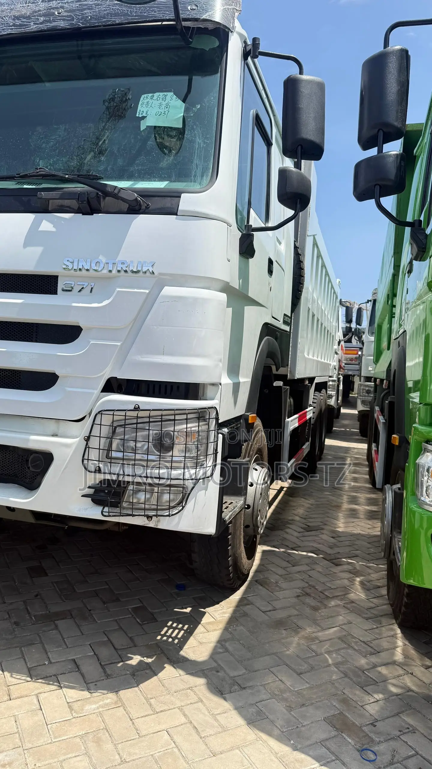 Howo Tippers Bei 135m , 155m Kwa 175m Hp 371 Kwa Hp 380