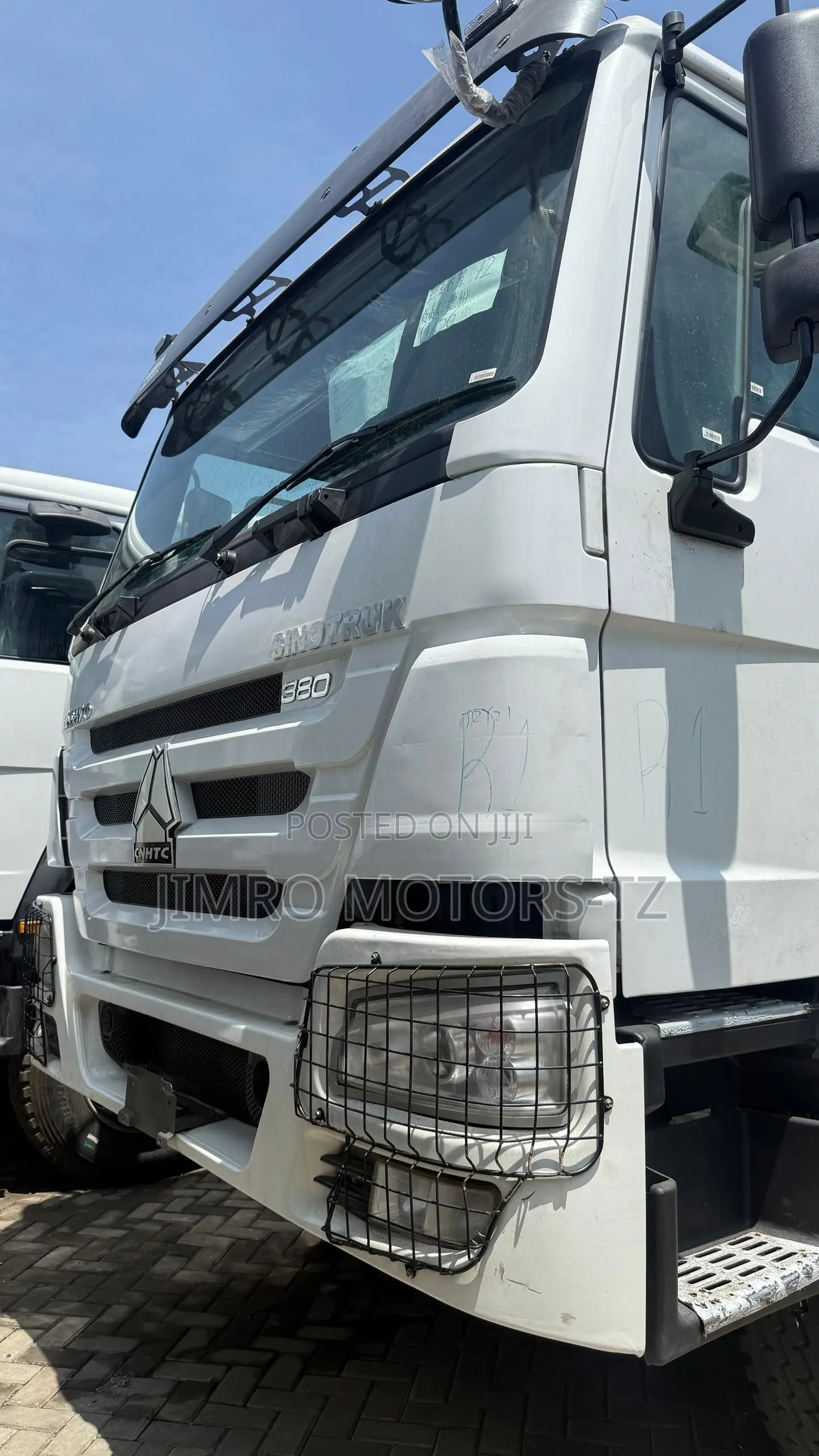 Howo Tippers Bei 135m , 155m Kwa 175m Hp 371 Kwa Hp 380