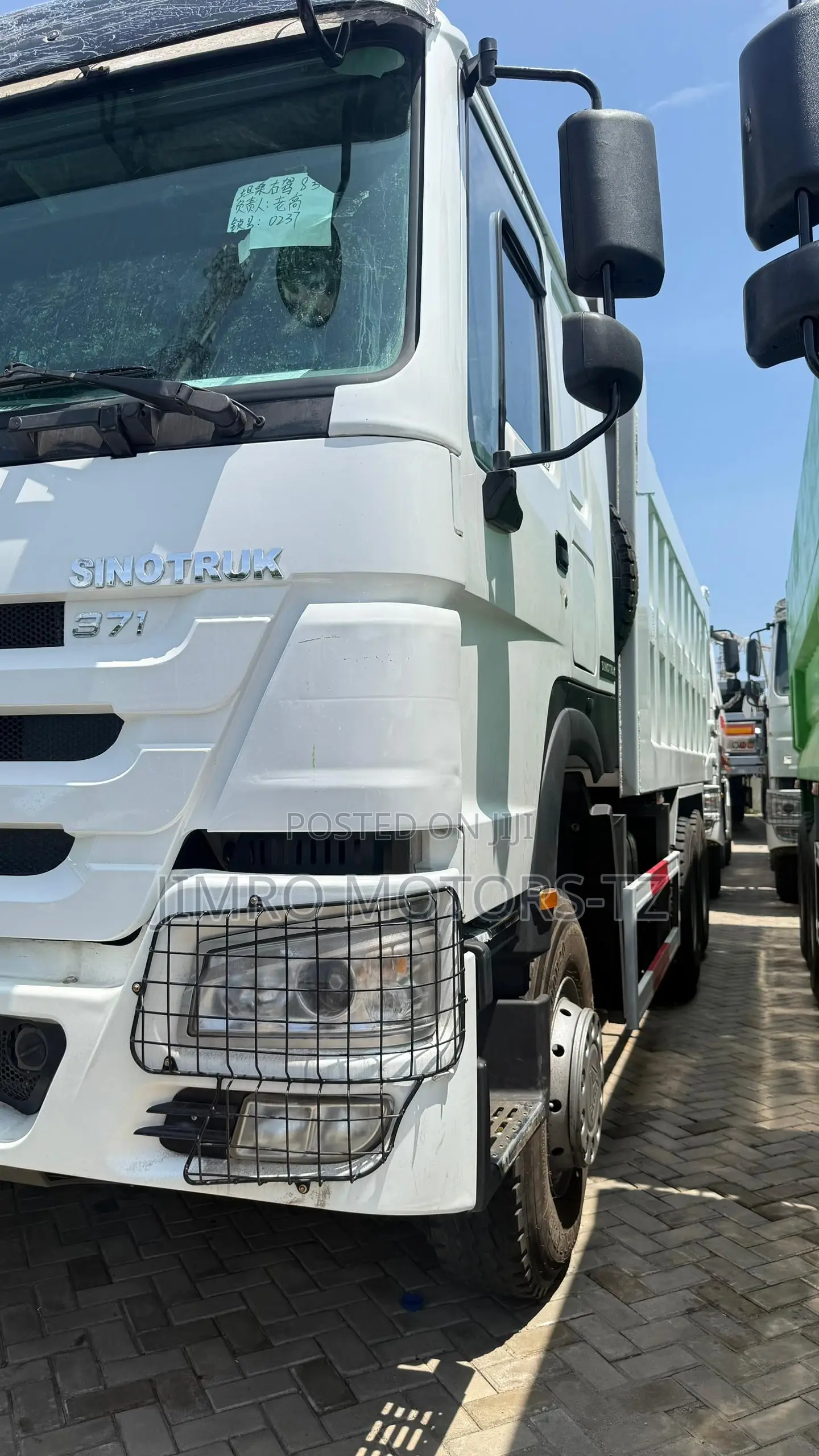 Howo Tippers Bei 135m , 155m Kwa 175m Hp 371 Kwa Hp 380