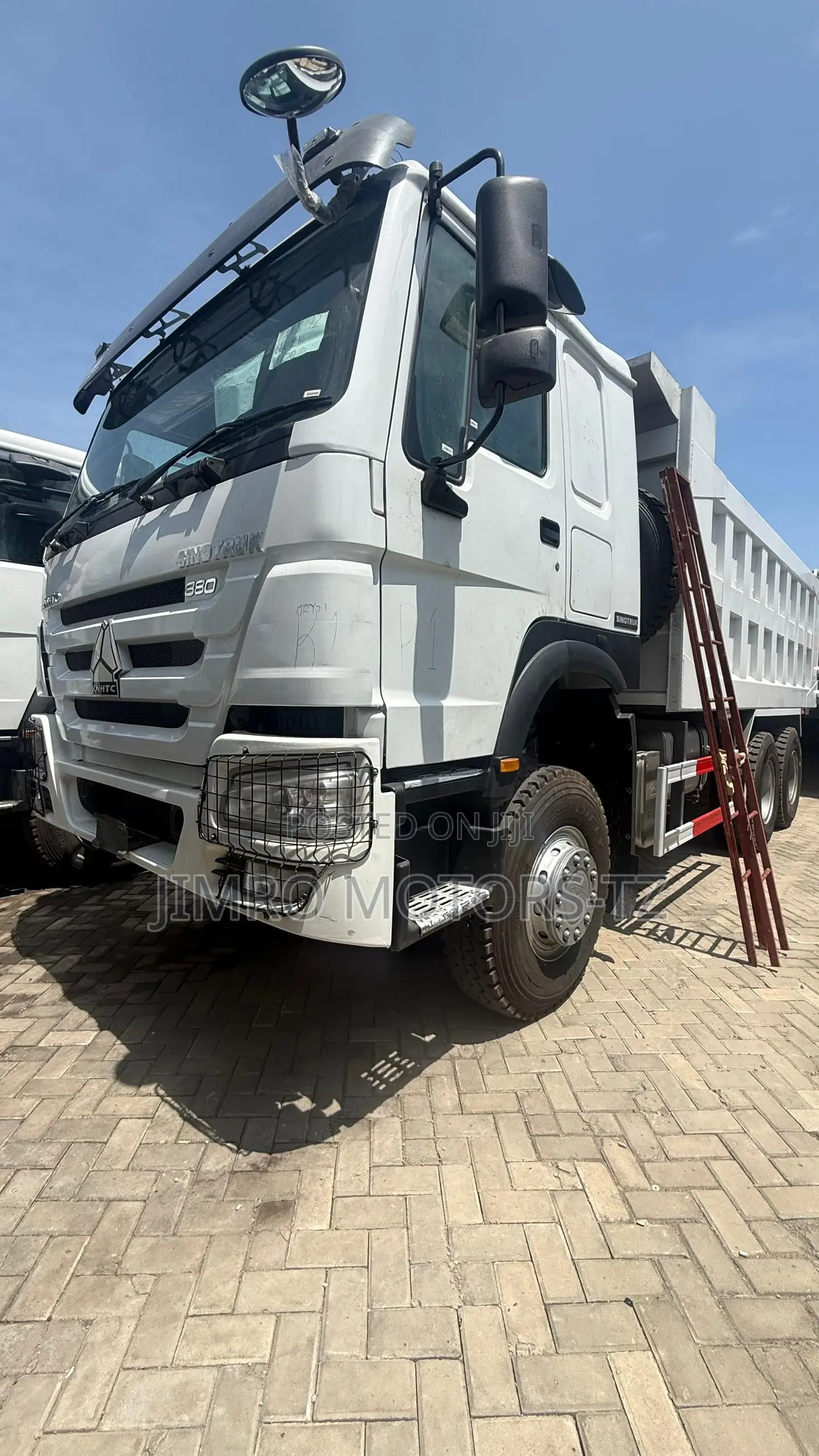 Howo Tippers Bei 135m , 155m Kwa 175m Hp 371 Kwa Hp 380