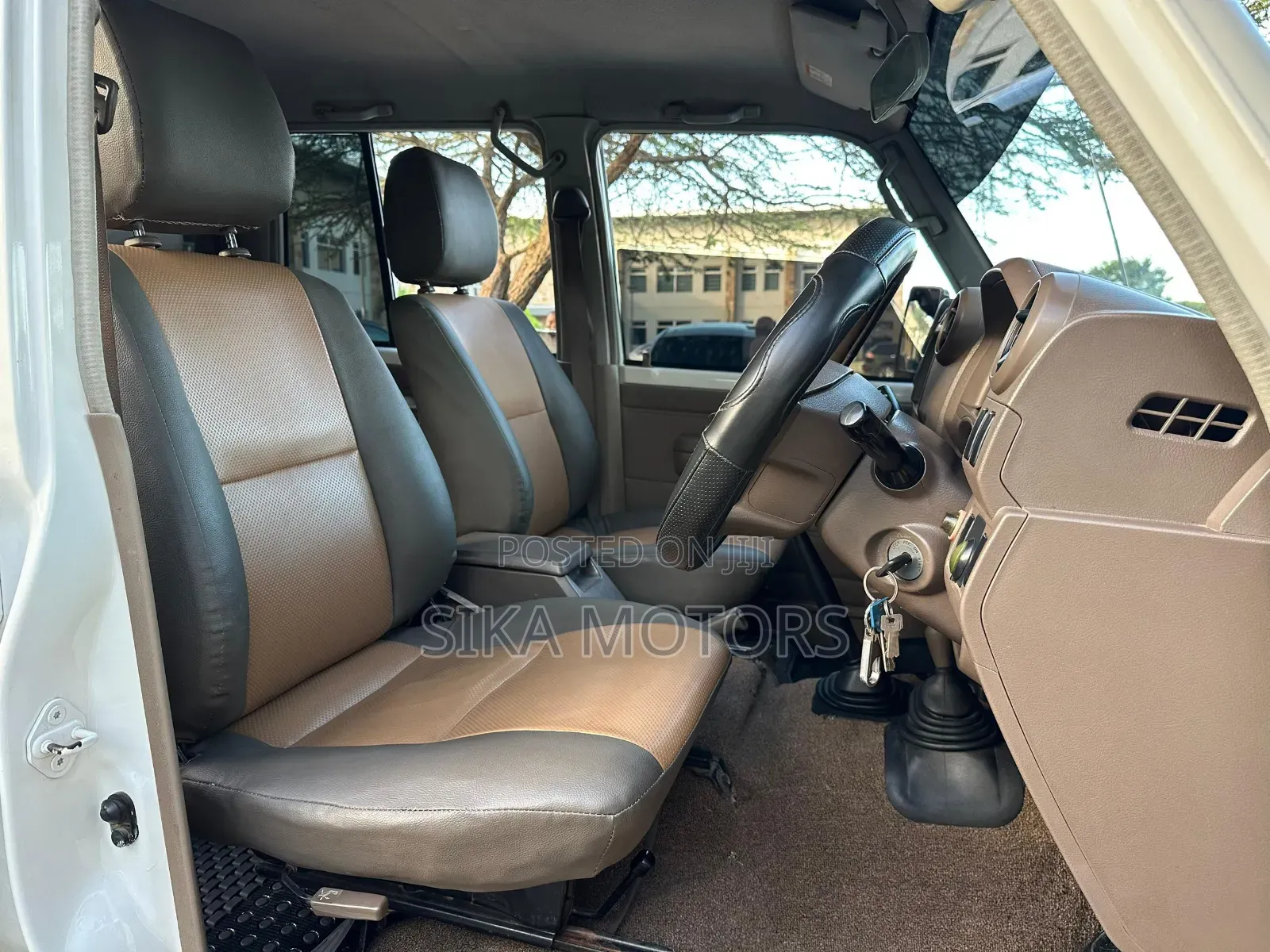 Toyota Land Cruiser 76 Series 2011 White