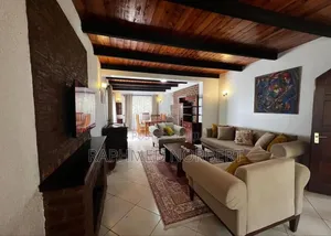 5bdrm House in Tanzania Realestates, Njiro for sale