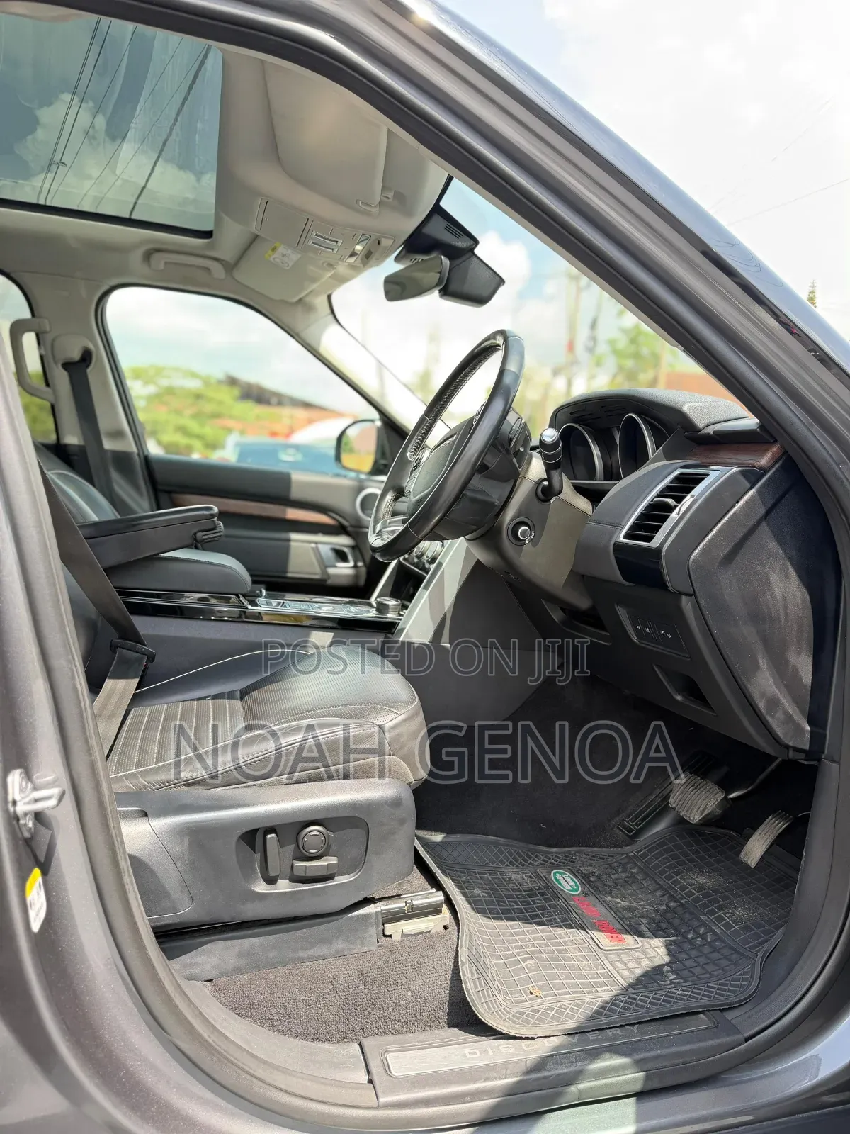 Land Rover Discovery 2018 Gray