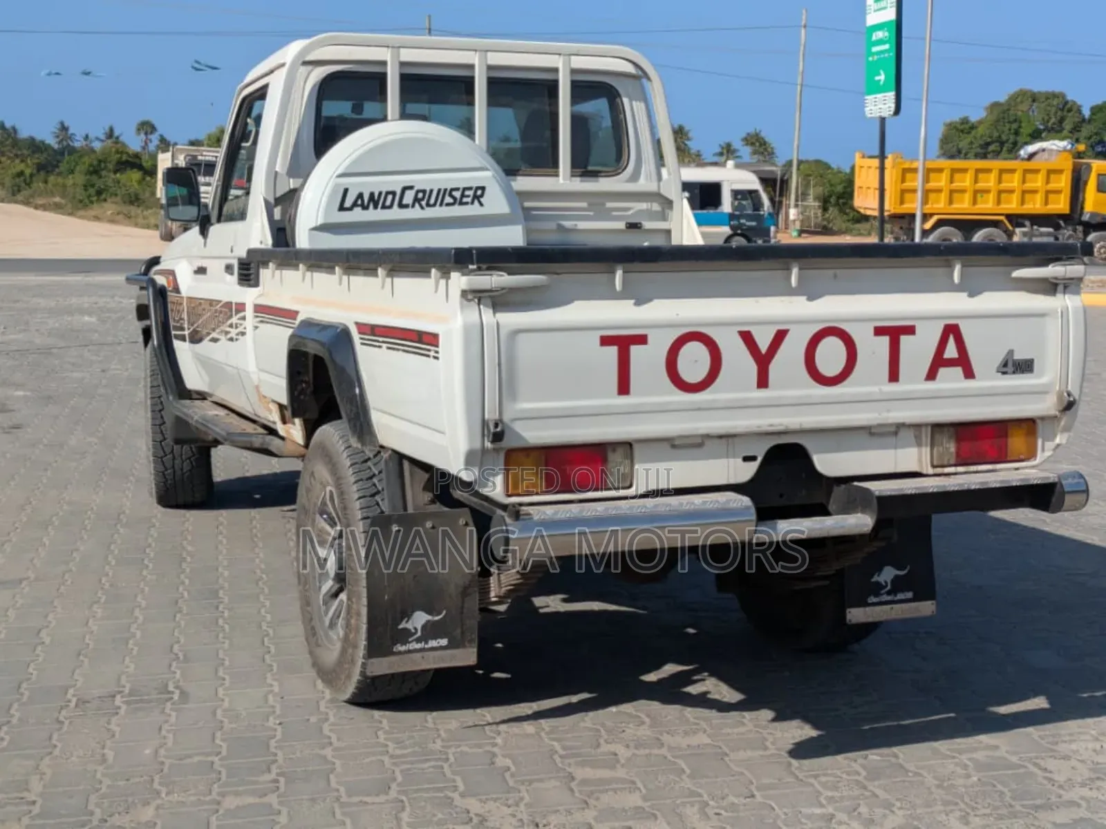 Toyota Land Cruiser 79 Series 2018 White