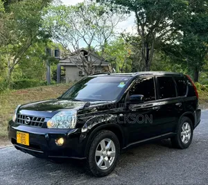 Nissan X-Trail 2.0 Petrol XE 2010 Black