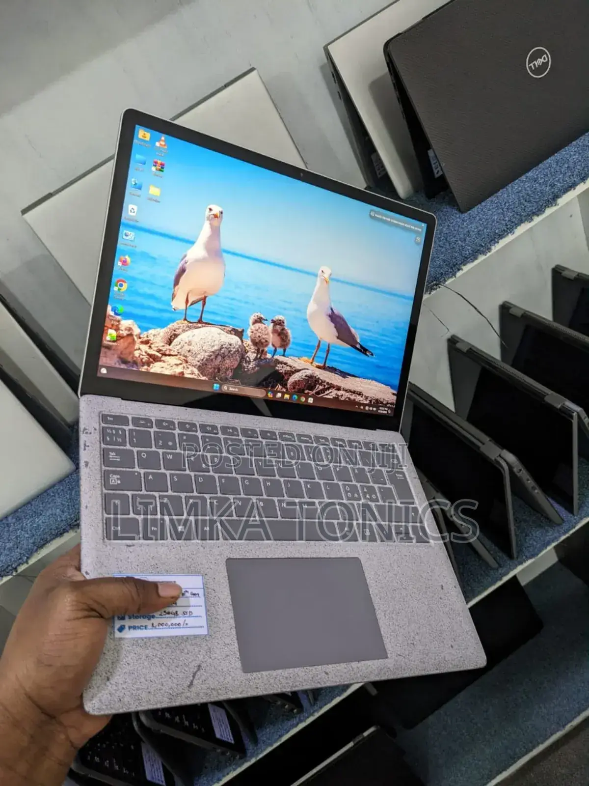 New Laptop Microsoft Surface Laptop 3 8GB Intel Core i5 SSD 256GB