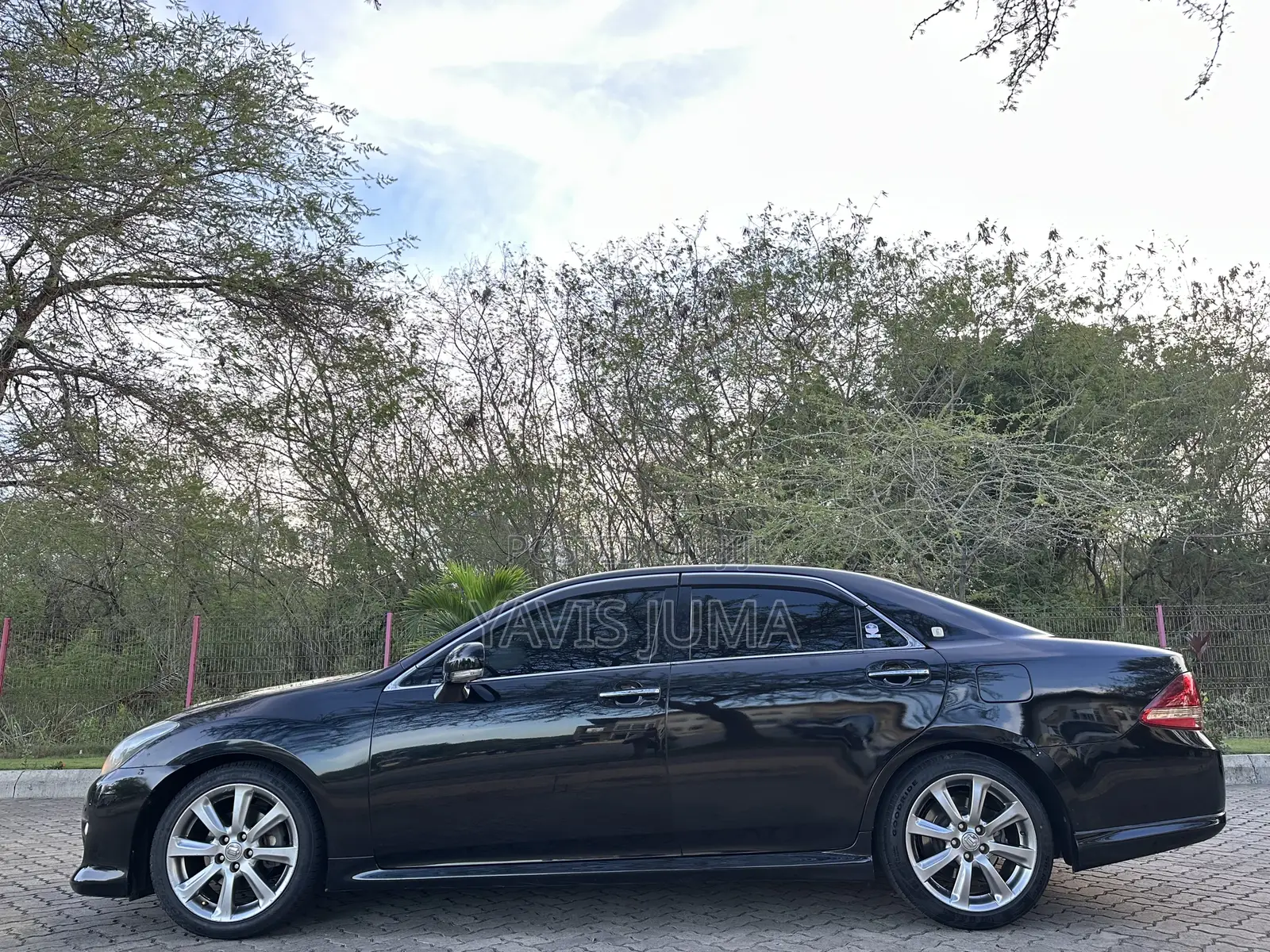 Toyota Crown 2008 Black