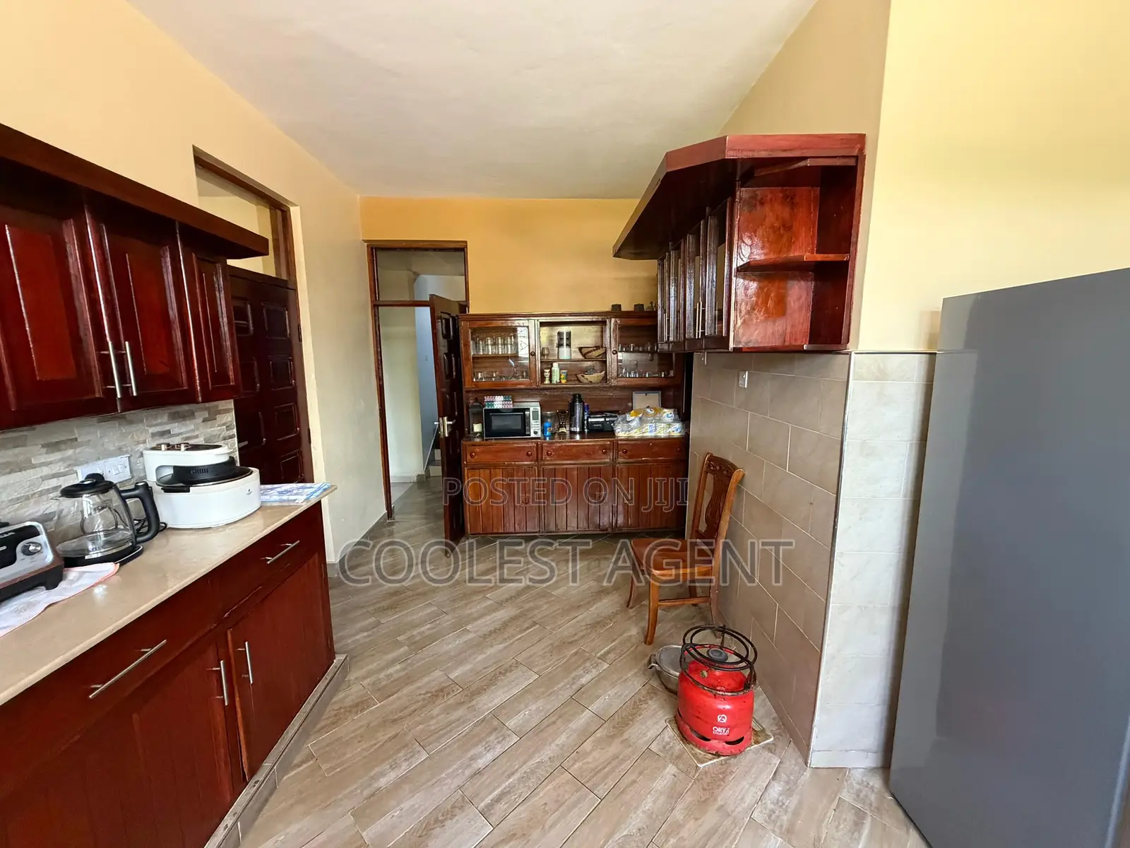 14bdrm Duplex in Coolest Estate, Mikocheni for rent