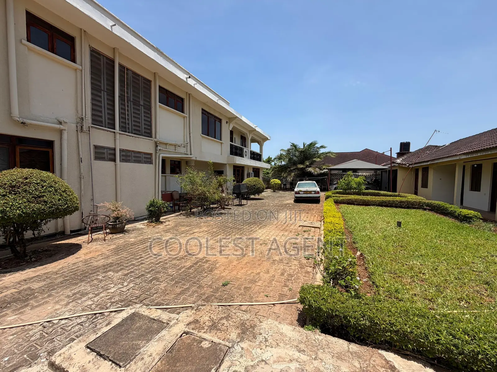 14bdrm Duplex in Coolest Estate, Mikocheni for rent
