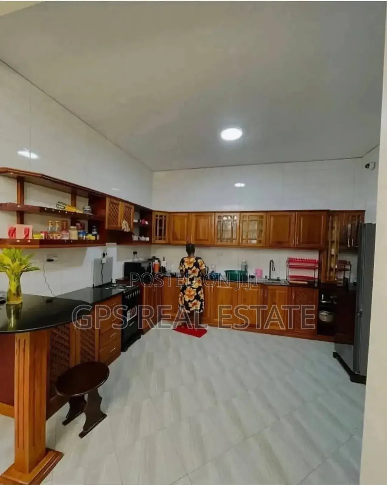4bdrm House in Makumbusho, Kinondoni for sale