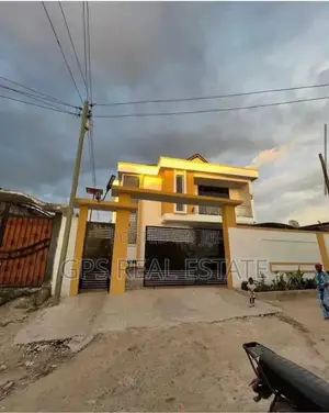 4bdrm House in Makumbusho, Kinondoni for sale