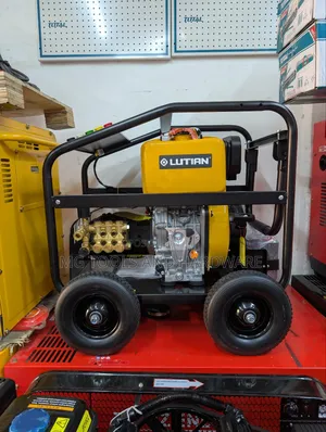 Pressure Washer Lutia