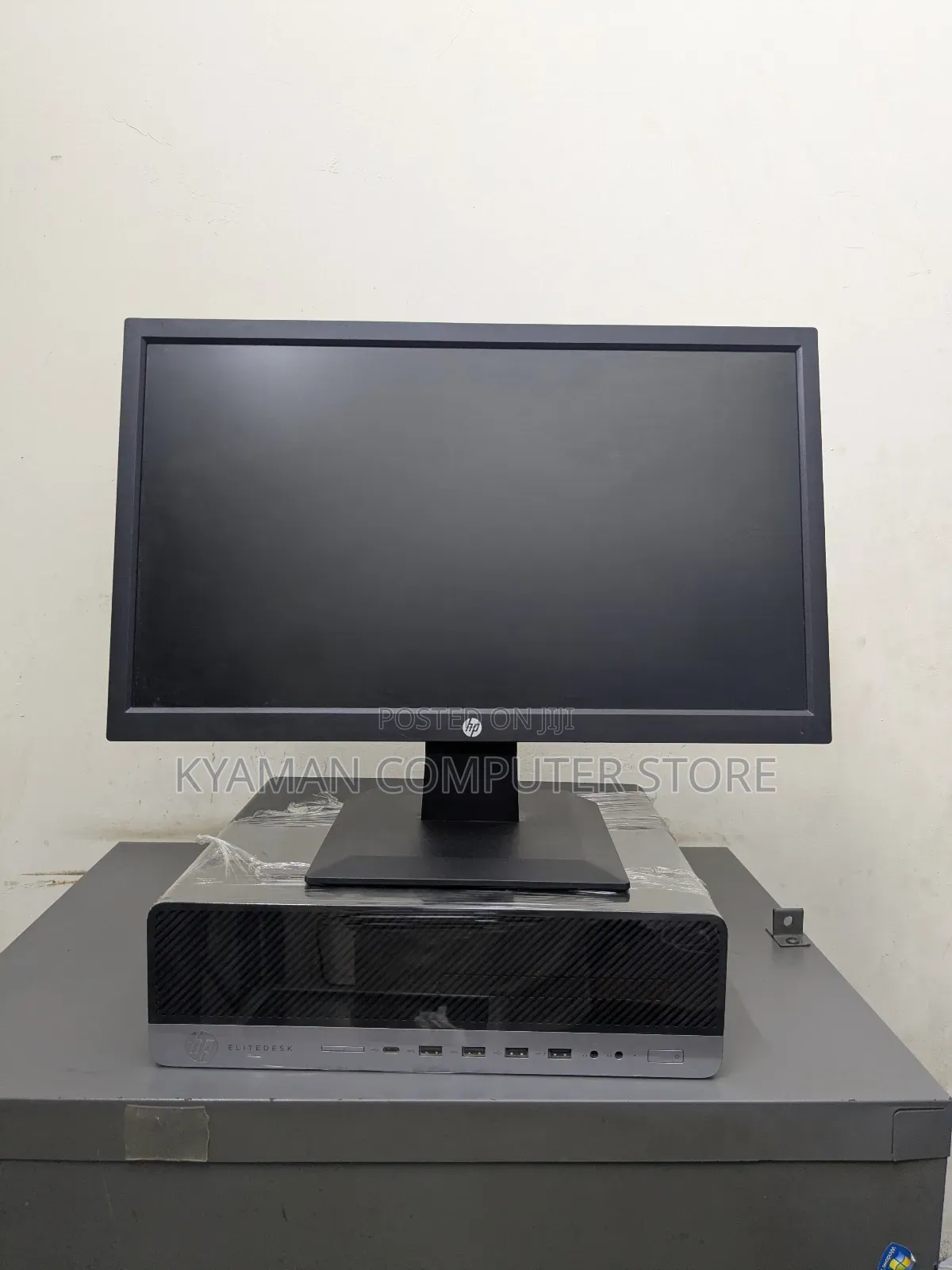 Desktop Computer HP EliteOne 800 8GB Intel Core i5 HDD+SSD 500GB